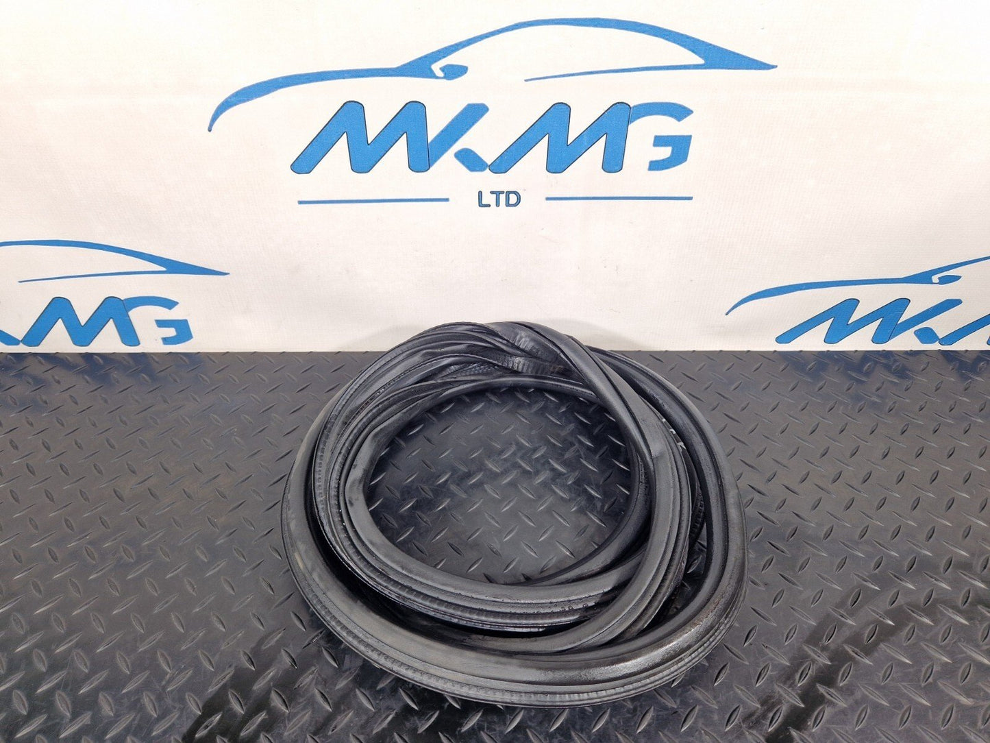 16-19 AUDI A4 B9 Rear Right or Left Door Rubber Seal 8W5833721B