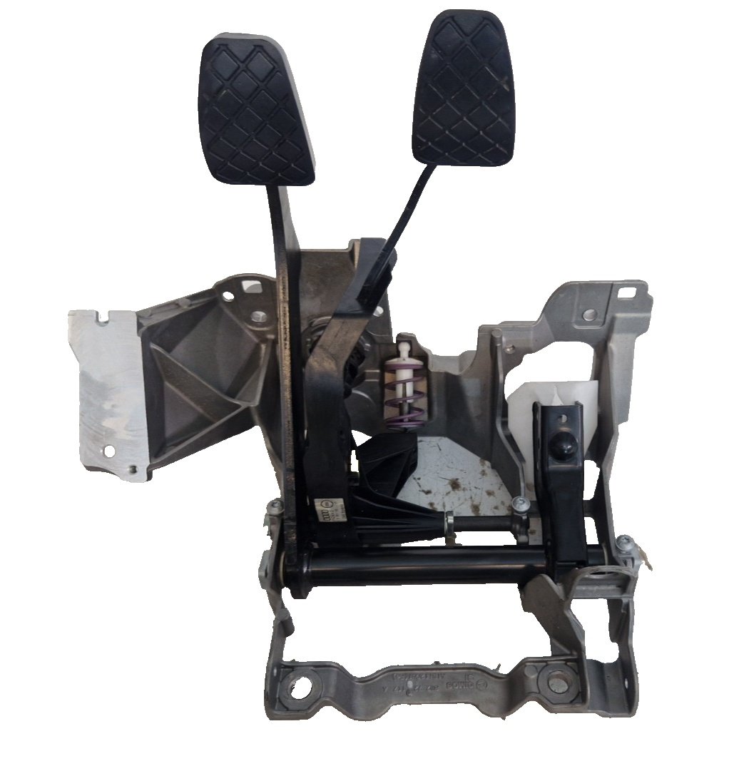 16-19 AUDI A4 B9 GENUINE BRAKE & CLUTCH PEDAL BOX ASSEMBLY 8W2721117 8W2721316