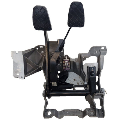 16-19 AUDI A4 B9 GENUINE BRAKE & CLUTCH PEDAL BOX ASSEMBLY 8W2721117 8W2721316