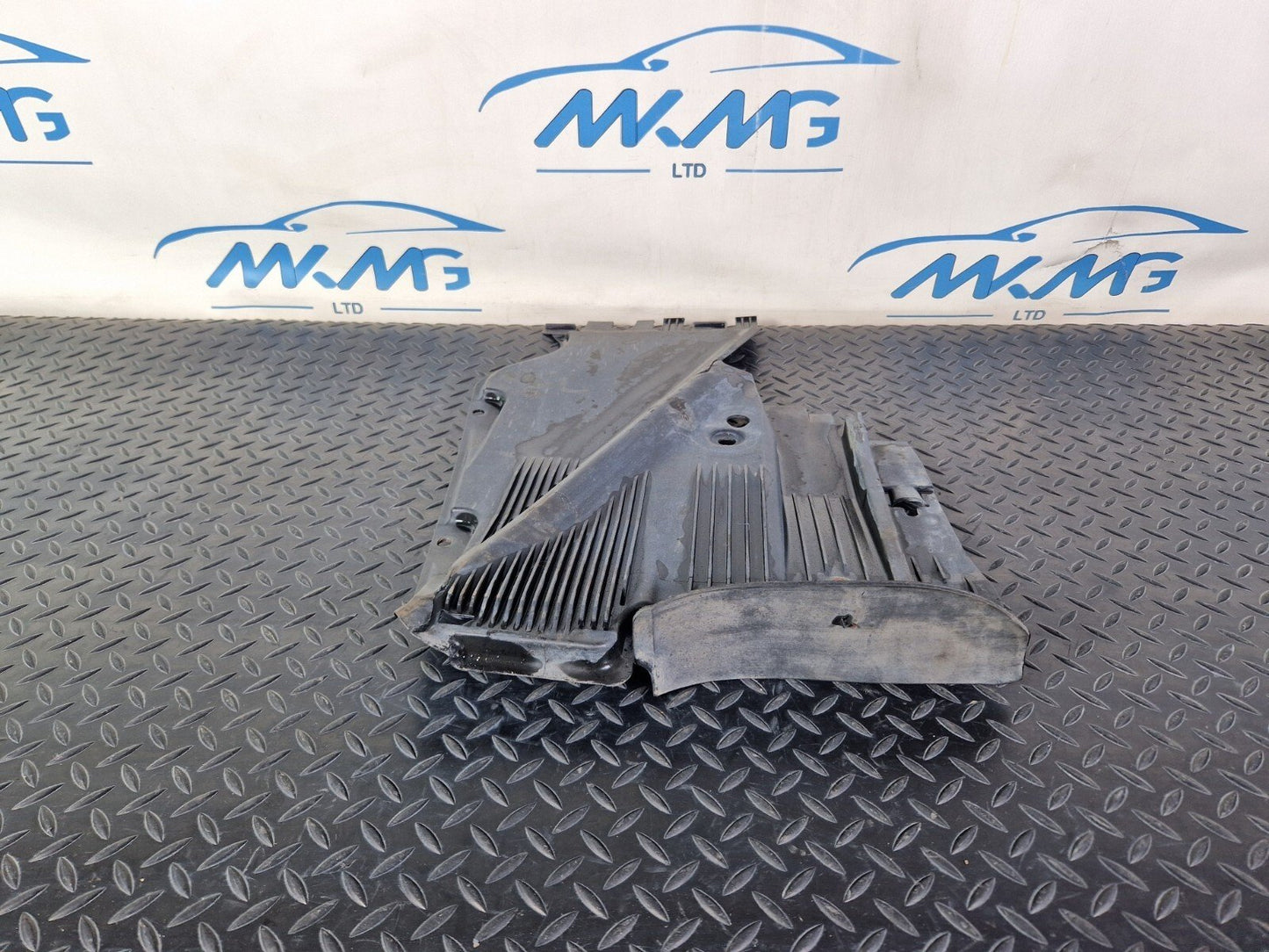 Audi Unknown Part Type 8F0825215C