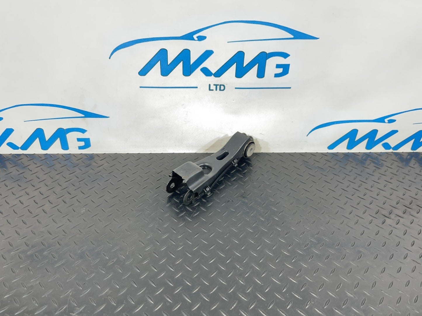 18-ON MERCEDES BENZ A CLASS W177 REAR PASSENGER SIDE CONTROL ARM A2473521700