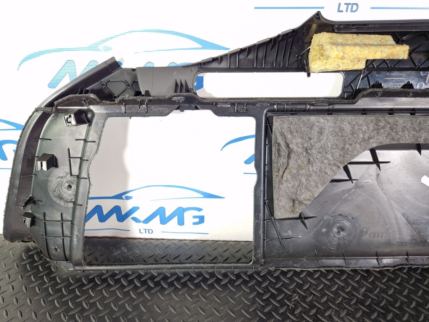 12-18 AUDI A6 C7 OEM REAR RIGHT O/S SIDE TRUNK TRIM COVER 4G9863880